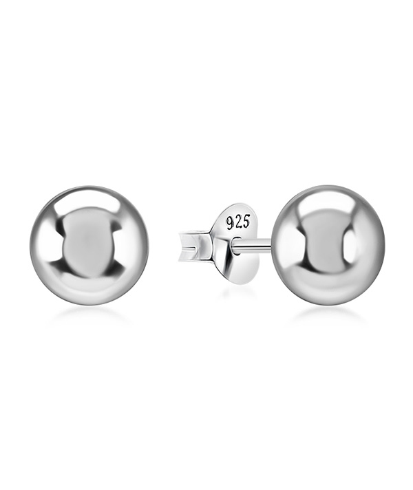 Plain 925 Sterling silver stud earring.