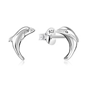Plain 925 Sterling silver stud earring.
