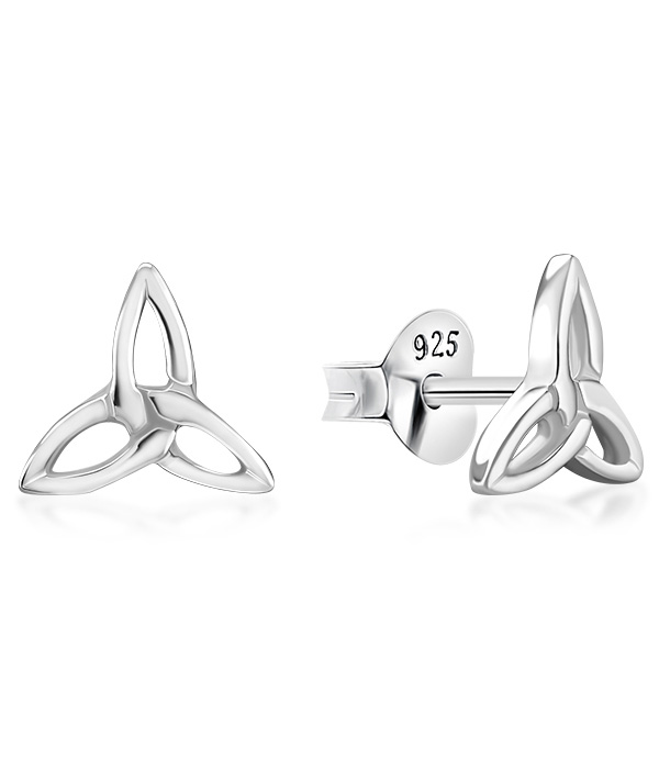 Plain 925 Sterling silver stud earring.