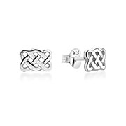 Plain 925 Sterling silver stud earring.