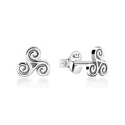 Plain 925 Sterling silver stud earring.
