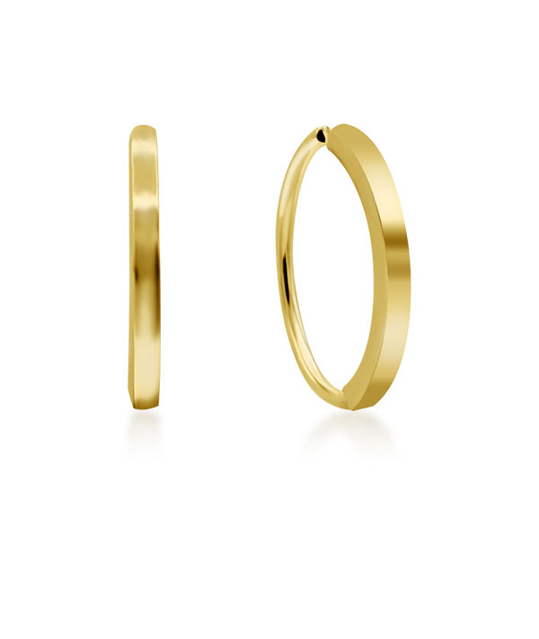 Plain gold plated sterling silver stud.