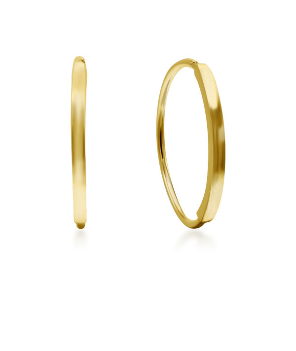 Plain gold plated sterling silver stud.