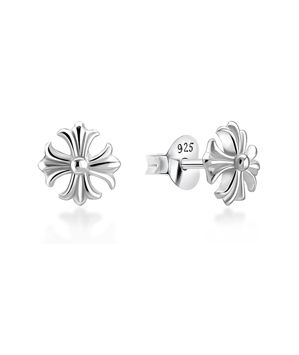 Plain 925 Sterling silver stud earring.