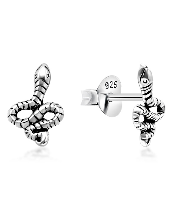 Plain 925 Sterling silver stud earring.