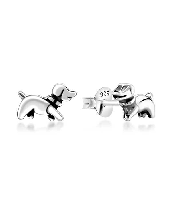 Plain 925 Sterling silver stud earring.