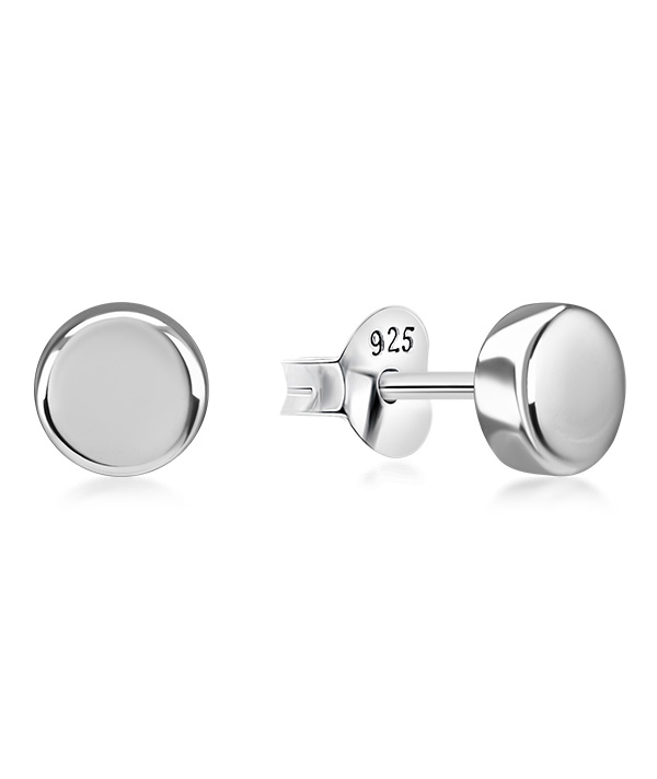 Plain 925 Sterling silver stud earring.