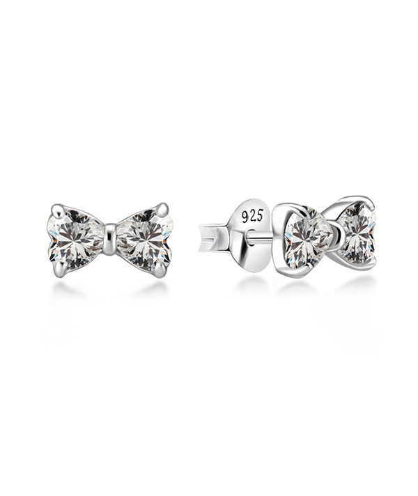 925 Sterling silver stud with cubic zircon.