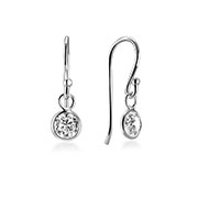 925 Sterling silver earring with cubic zircon.