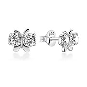925 Sterling silver earring with cubic zircon.