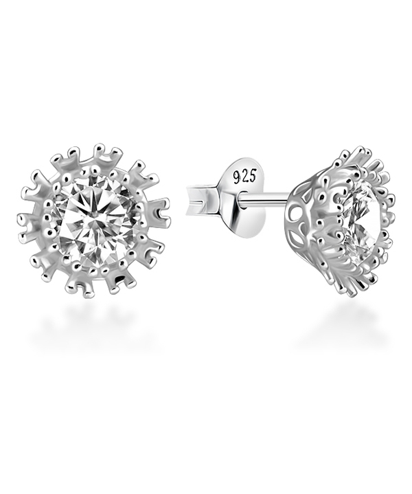 925 Sterling silver earring with cubic zircon.