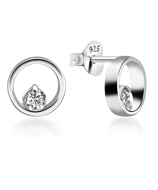 925 Sterling silver earring with cubic zircon.