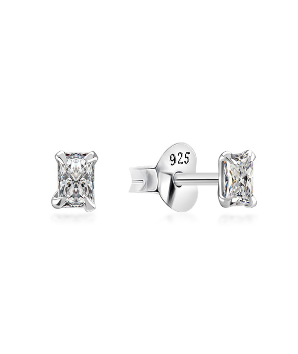 925 Sterling silver stud with cubic zircon.
