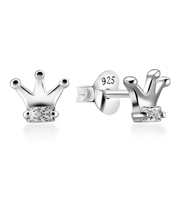 925 Sterling silver earring with cubic zircon.