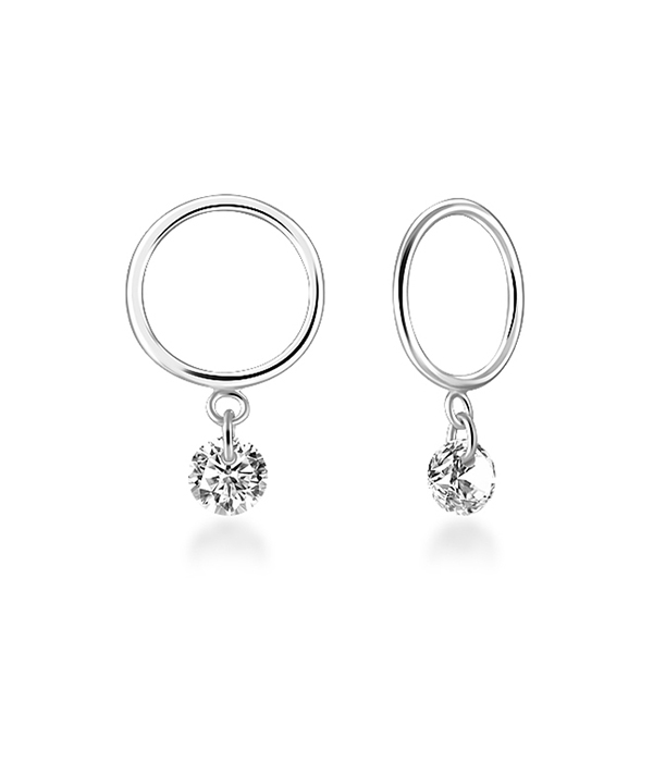 925 Sterling silver stud with cubic zircon.