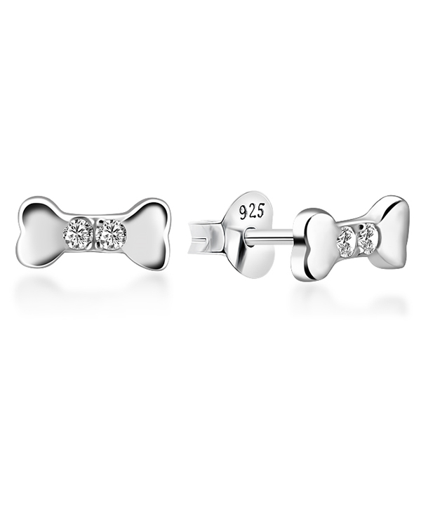 925 Sterling silver earring with cubic zircon.