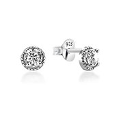 925 Sterling silver earring with cubic zircon.