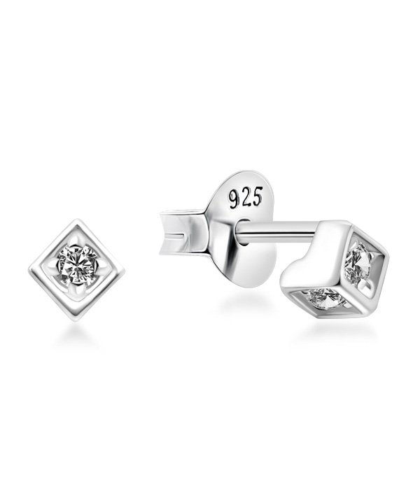 925 Sterling silver stud with cubic zircon.