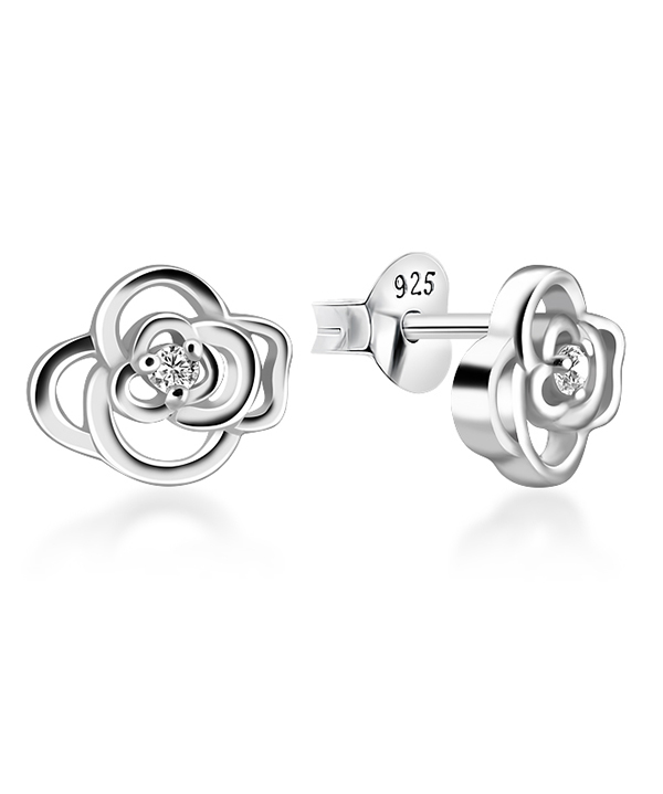 925 Sterling silver earring with cubic zircon.