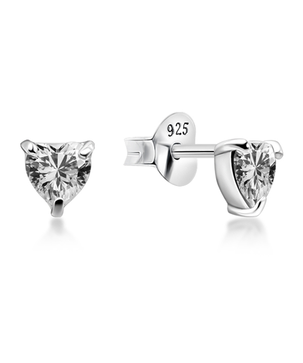925 Sterling silver earring with cubic zircon.