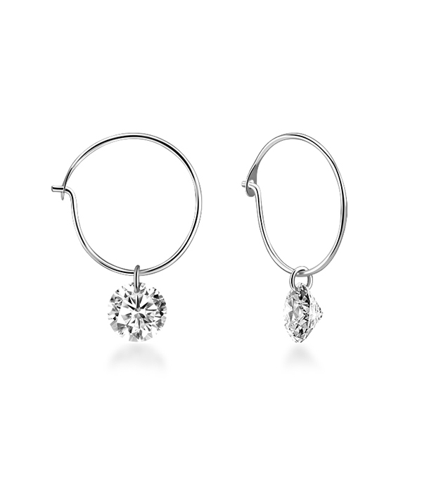 925 Sterling silver earring with cubic zircon.