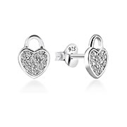 925 Sterling silver earring with cubic zircon.