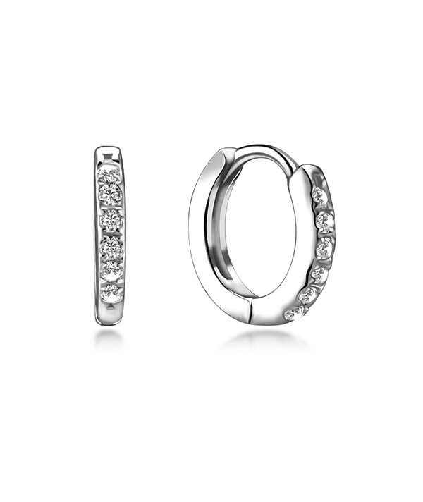 925 Sterling silver earring with cubic zircon.