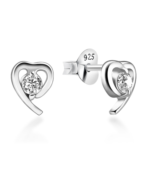 925 Sterling silver earring with cubic zircon.