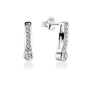 925 Sterling silver earring with cubic zircon.