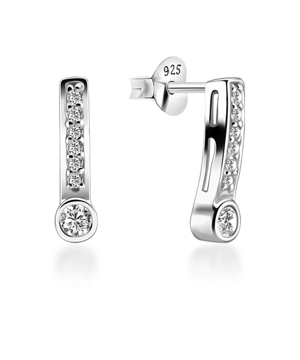 925 Sterling silver earring with cubic zircon.