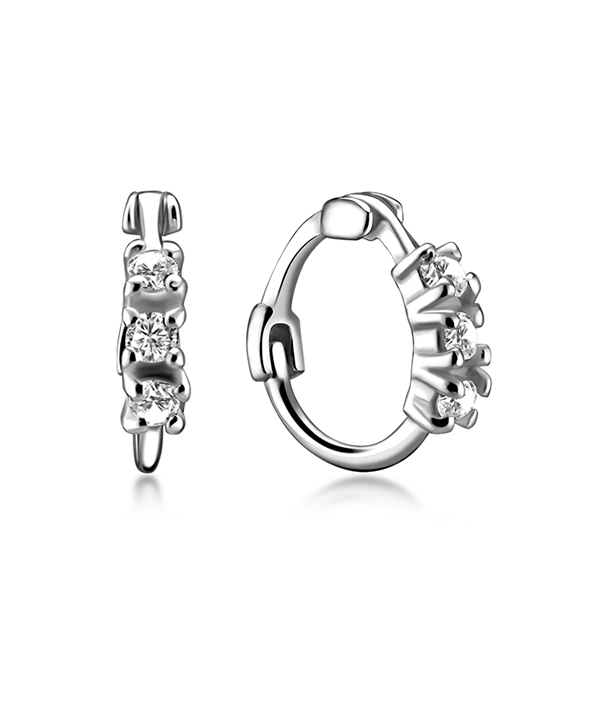925 Sterling silver earring with cubic zircon.