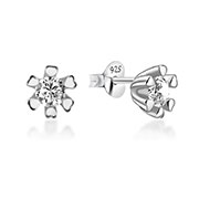 925 Sterling silver earring with cubic zircon.