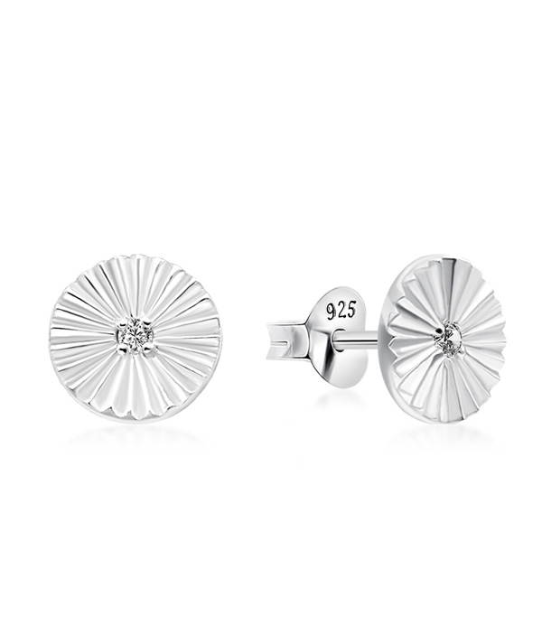 925 Sterling silver stud with cubic zircon.