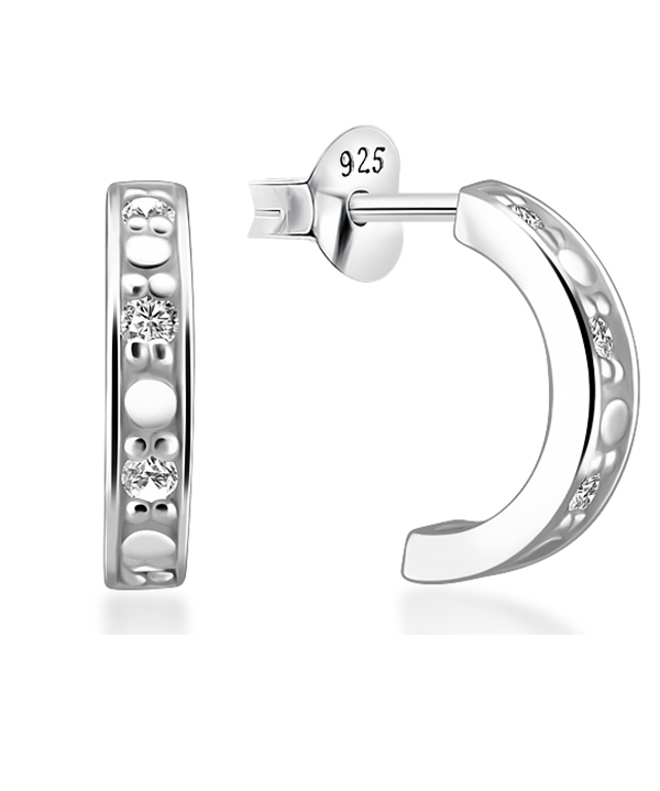 925 Sterling silver earring with cubic zircon.