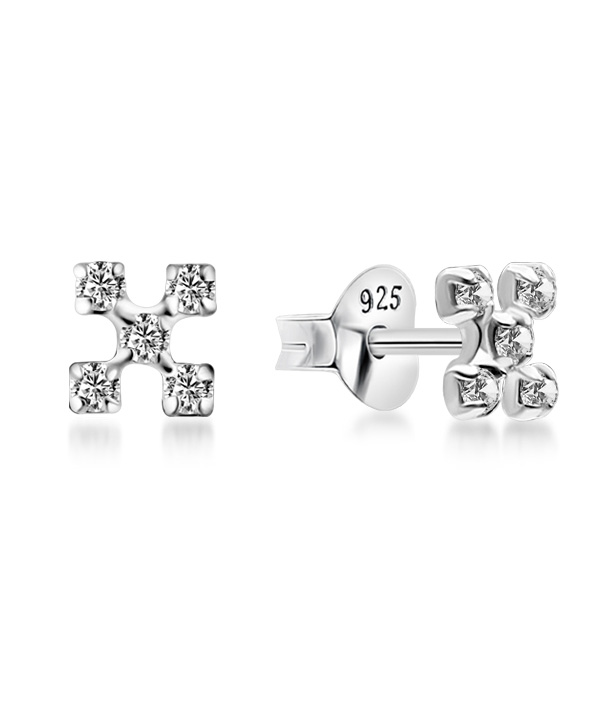 925 Sterling silver stud with cubic zircon.