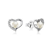 925 Sterling silver earring with cubic zircon.