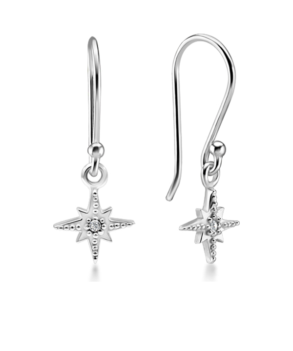925 Sterling silver earring with cubic zircon.