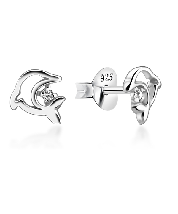925 Sterling silver earring with cubic zircon.