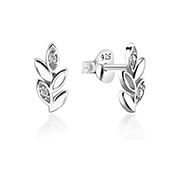 925 Sterling silver earring with cubic zircon.