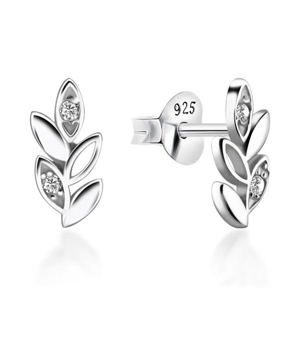 925 Sterling silver earring with cubic zircon.