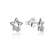 925 Sterling silver earring with cubic zircon.