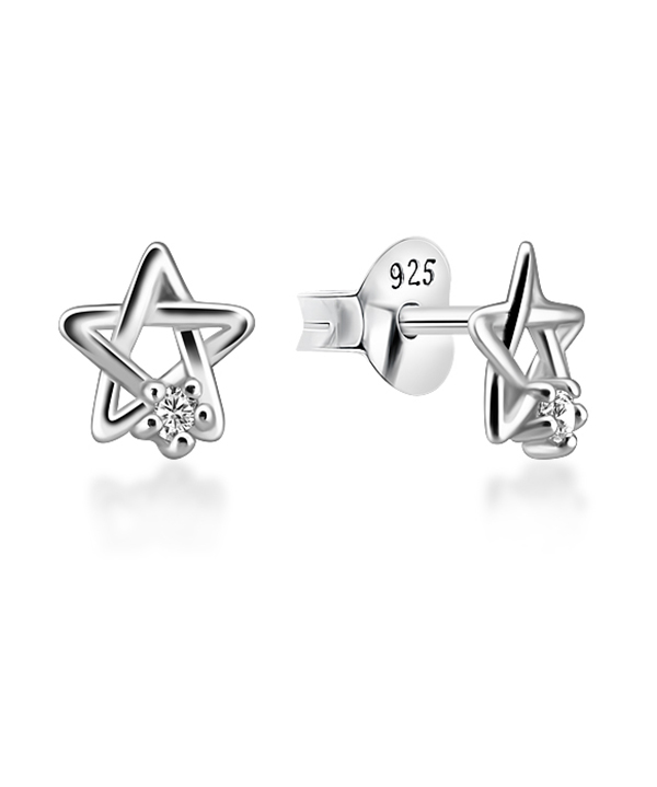 925 Sterling silver earring with cubic zircon.
