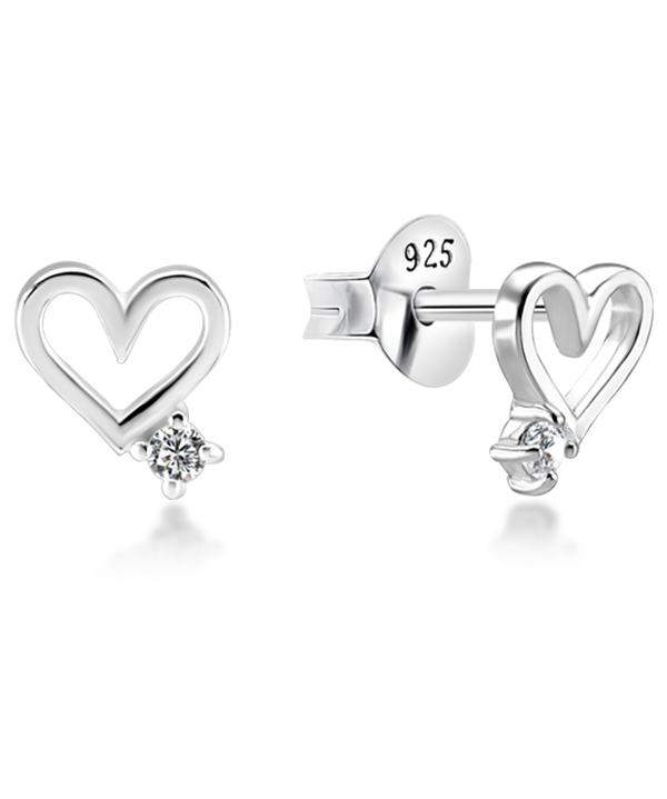 925 Sterling silver earring with cubic zircon.