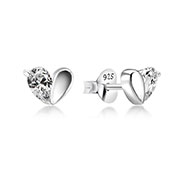 925 Sterling silver earring with cubic zircon.