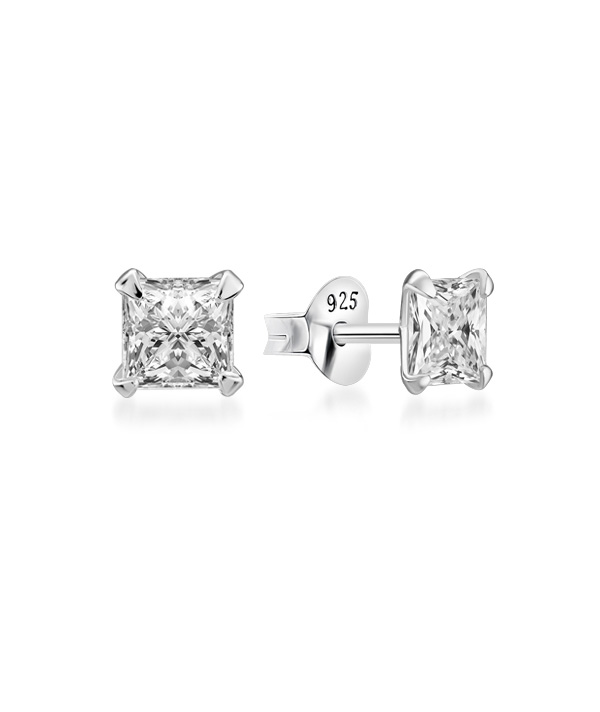 925 Sterling silver stud with cubic zircon.