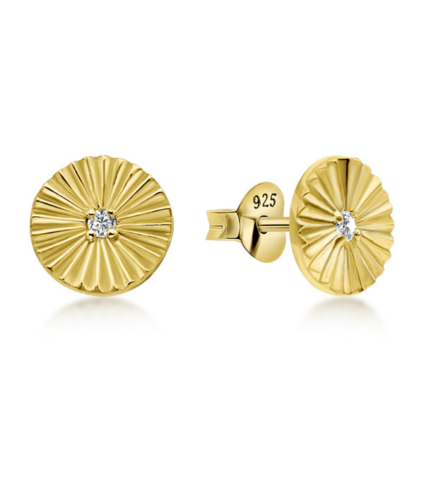Gold plated sterling silver stud with cubic zirconia.