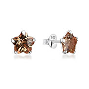 925 Sterling silver stud with cubic zircon.