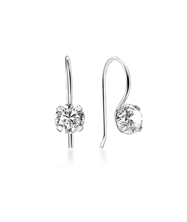 925 Sterling silver earring with cubic zircon.