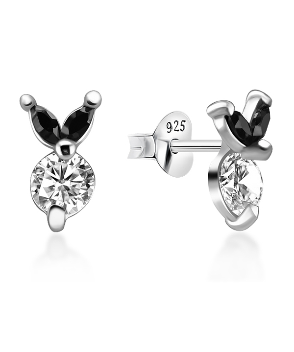 925 Sterling silver earring with cubic zircon.