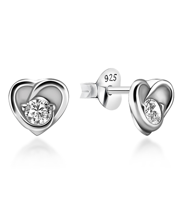 925 Sterling silver earring with cubic zircon.